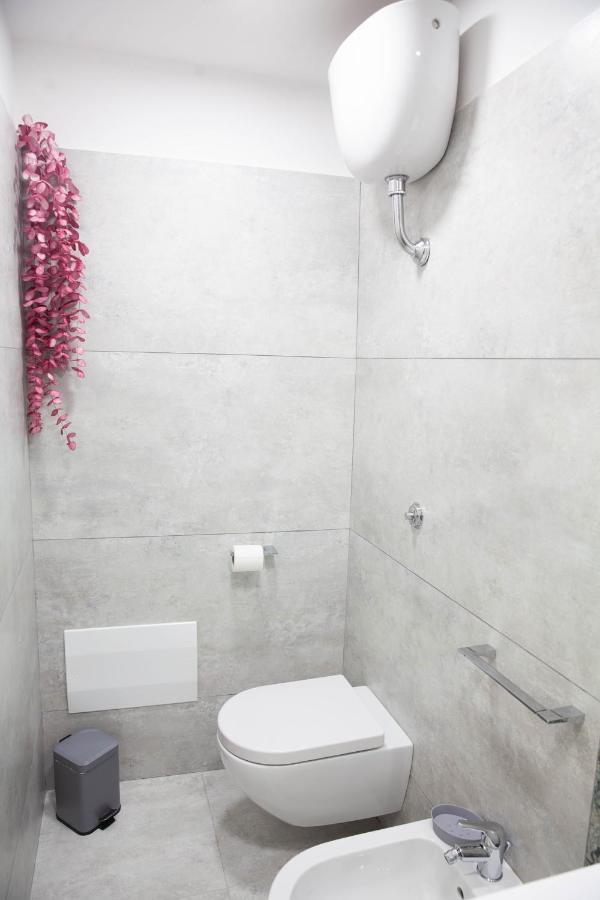 Plebiscito House - Casa Vacanze Napoli Esterno foto