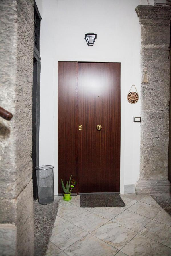 Plebiscito House - Casa Vacanze Napoli Esterno foto